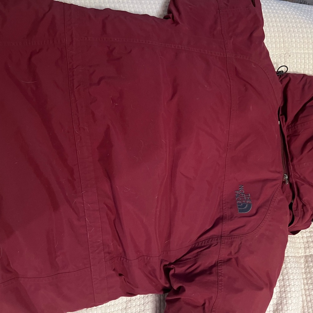 The North Face Gray Quilted Jacket - Picture 5 of 7
